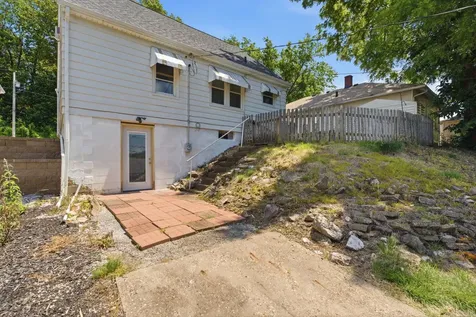 3744 12TH Street Rock Island IL 61201