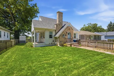 3744 12TH Street Rock Island IL 61201