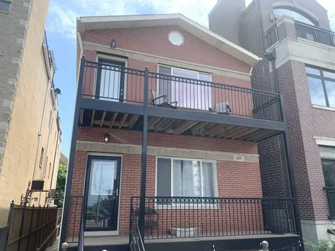 1327 West Walton Street Chicago IL 60642