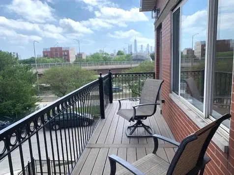 1327 West Walton Street Chicago IL 60642