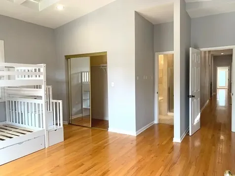 1327 West Walton Street Chicago IL 60642