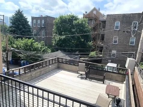1327 West Walton Street Chicago IL 60642