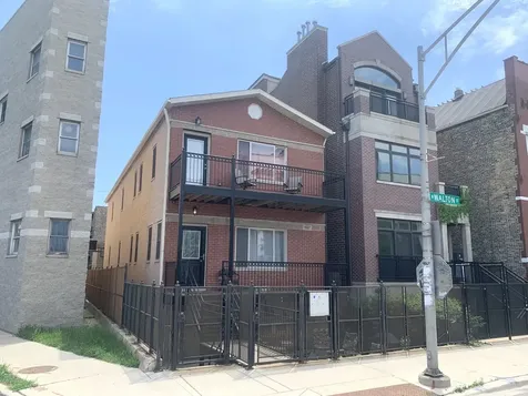 1327 West Walton Street Chicago IL 60642