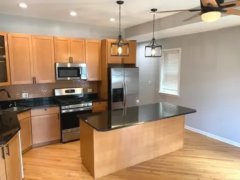 1327 West Walton Street Chicago IL 60642
