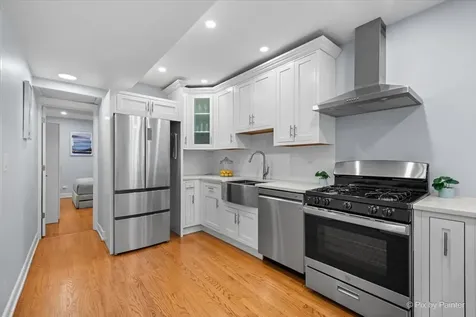1969 North Lincoln Avenue Chicago IL 60614