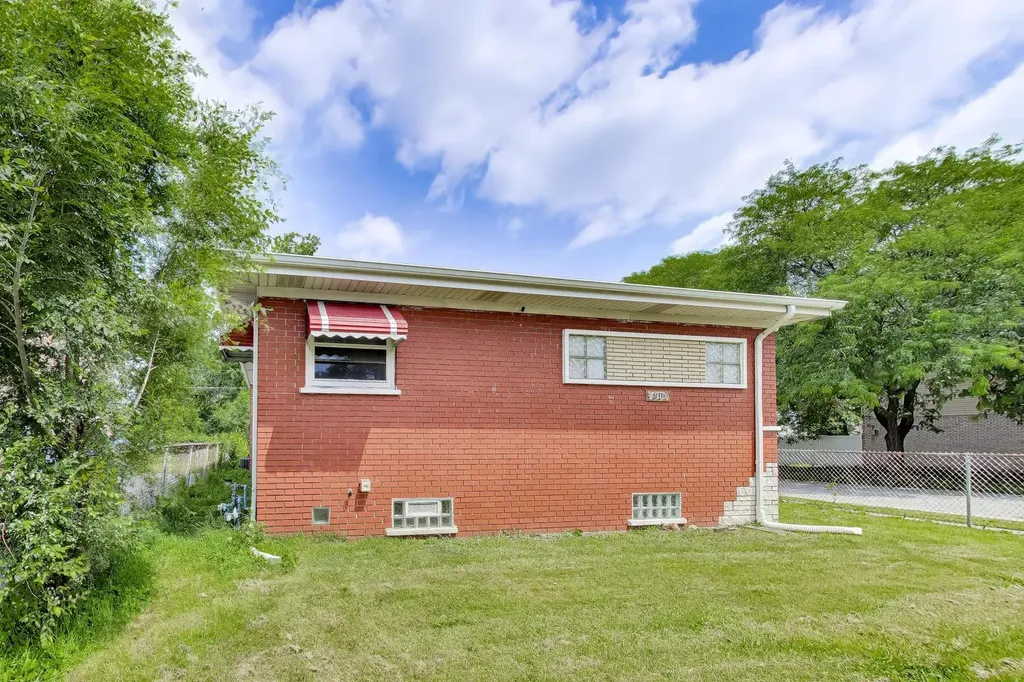 2900 140TH Street Blue Island IL 60406