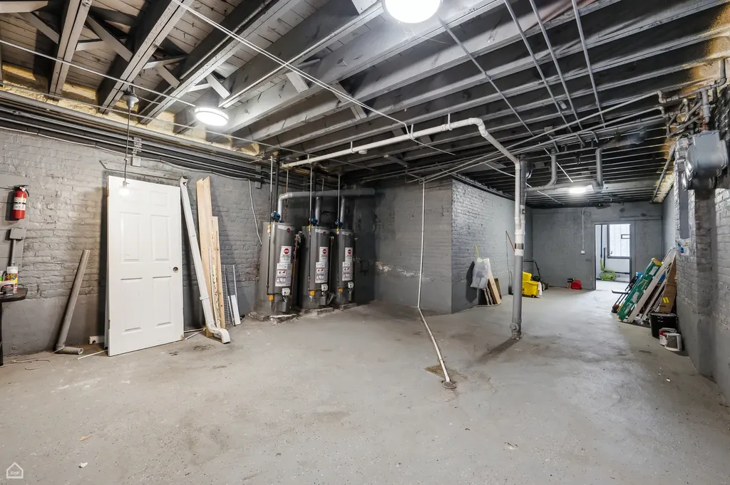 4520 West Jackson Boulevard Chicago IL 60624