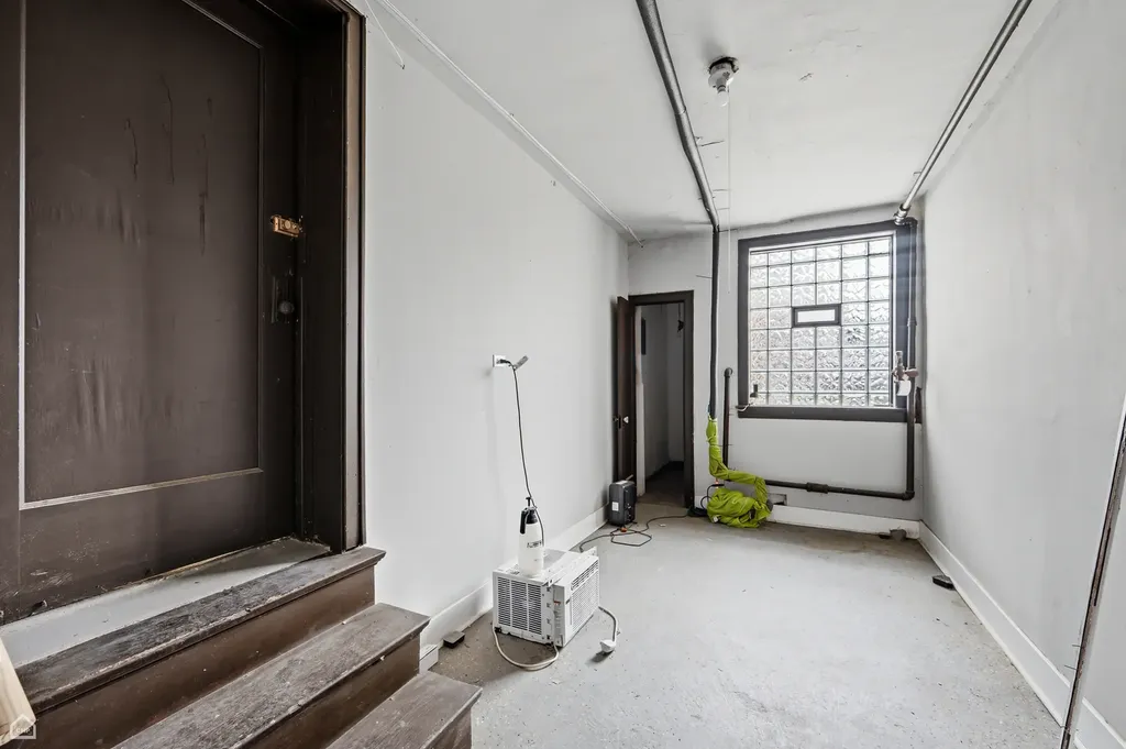 4520 West Jackson Boulevard Chicago IL 60624