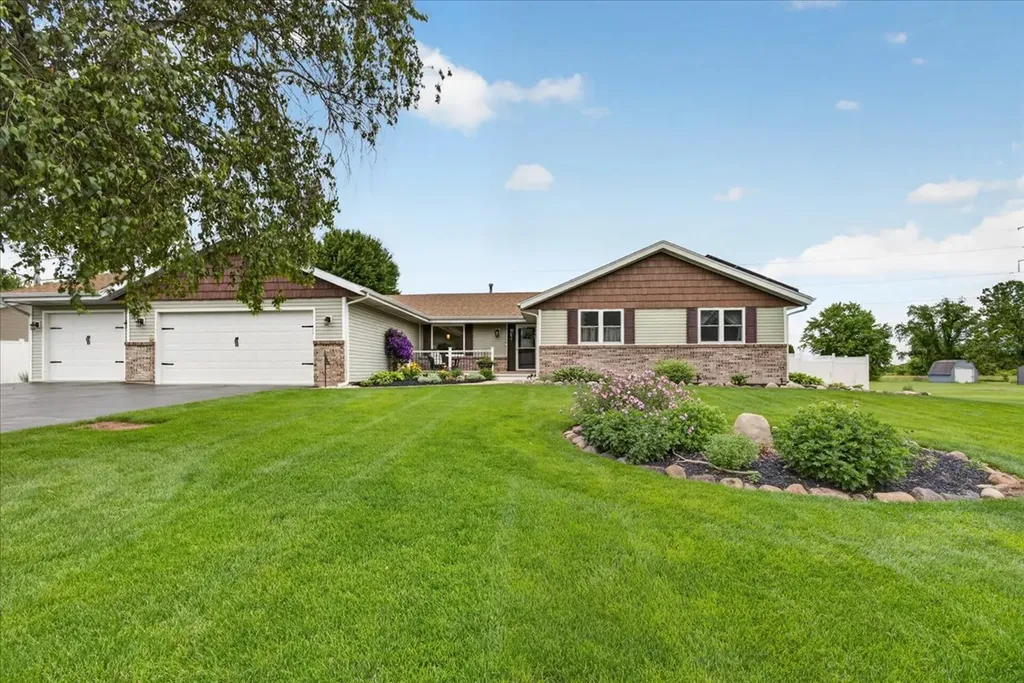 864 Campton Drive Rockford IL 61102