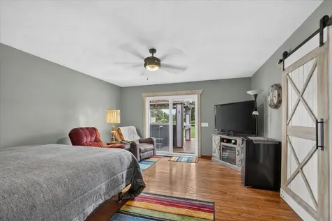 864 Campton Drive Rockford IL 61102