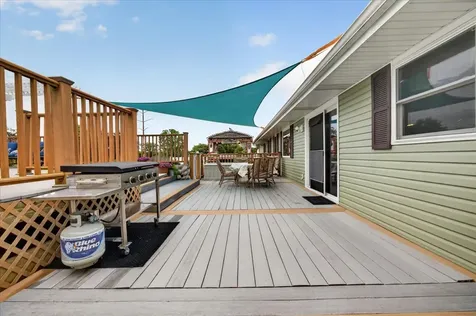 864 Campton Drive Rockford IL 61102