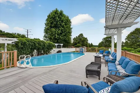 864 Campton Drive Rockford IL 61102