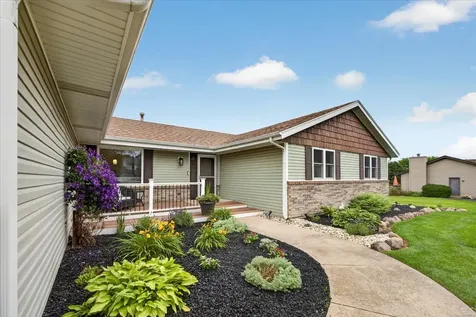 864 Campton Drive Rockford IL 61102