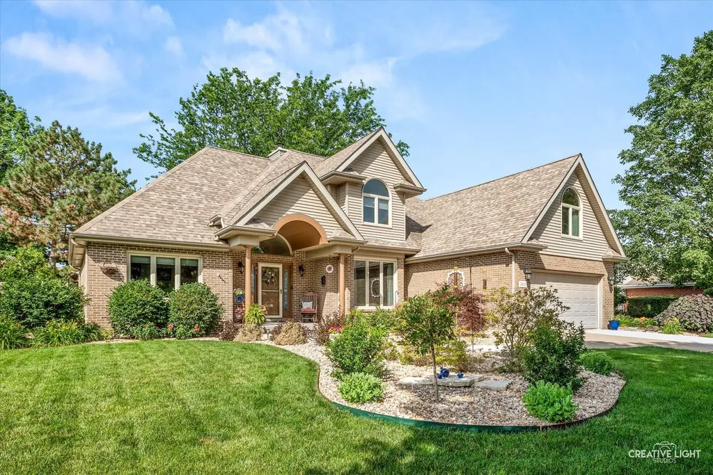 1011 Erins Glen Drive Joliet IL 60431
