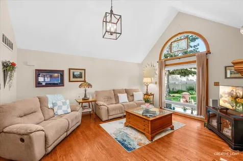 1011 Erins Glen Drive Joliet IL 60431