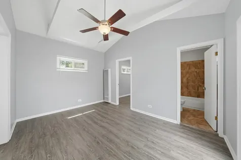 8720 South Richmond Avenue Evergreen Park IL 60805