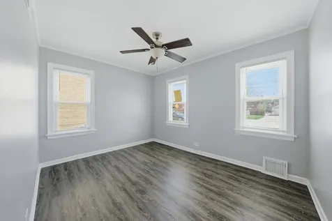 8720 South Richmond Avenue Evergreen Park IL 60805