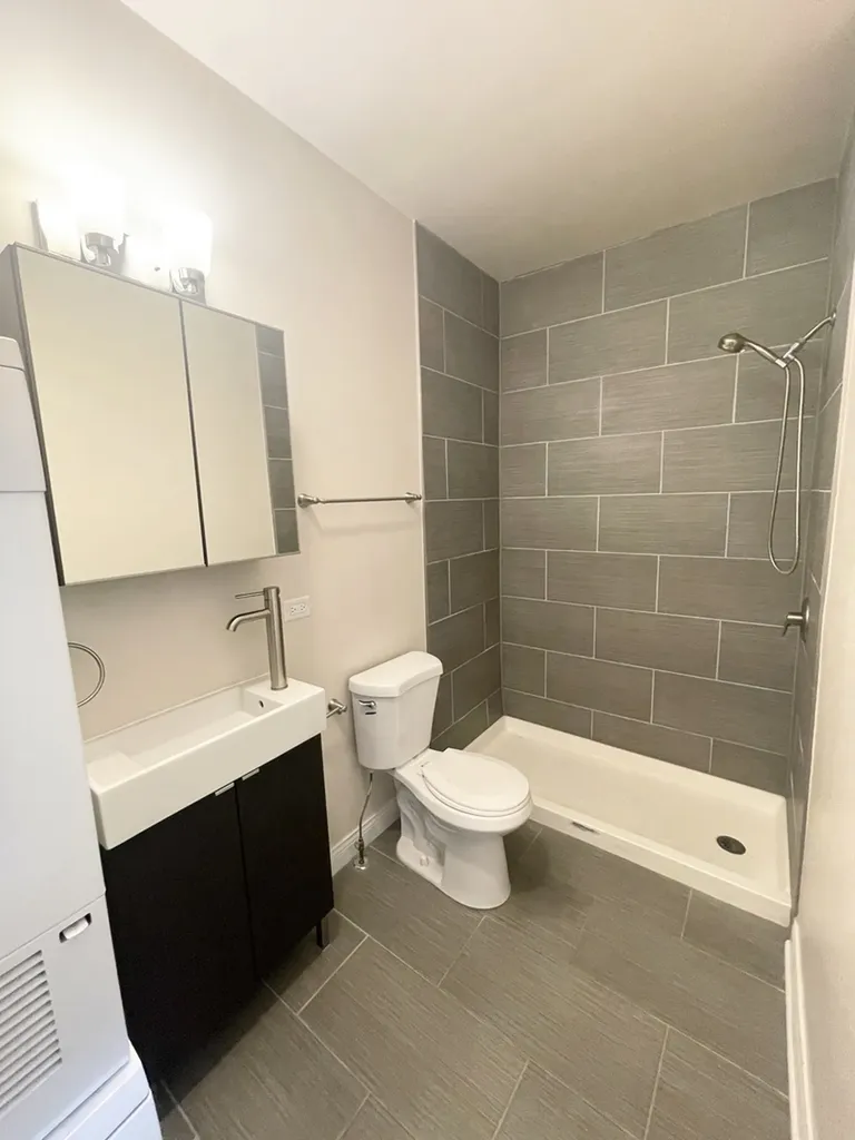 2148 West 18th Street Chicago IL 60608