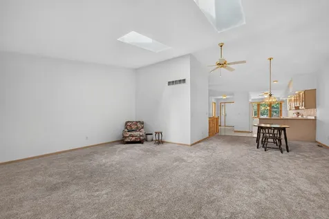 6207 Carriage Green Way Rockford IL 61108