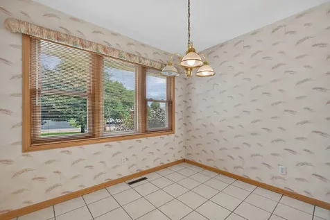6207 Carriage Green Way Rockford IL 61108