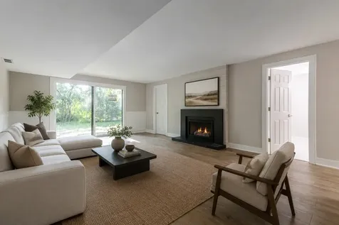1482 Pebblestone Cove Wheaton IL 60189