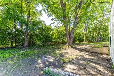 1482 Pebblestone Cove Wheaton IL 60189