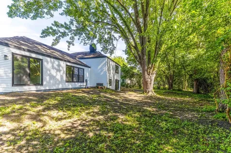 1482 Pebblestone Cove Wheaton IL 60189