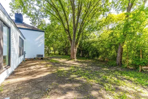 1482 Pebblestone Cove Wheaton IL 60189