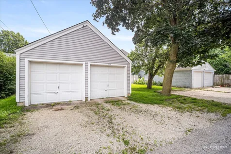 334 Arbor Avenue West Chicago IL 60185