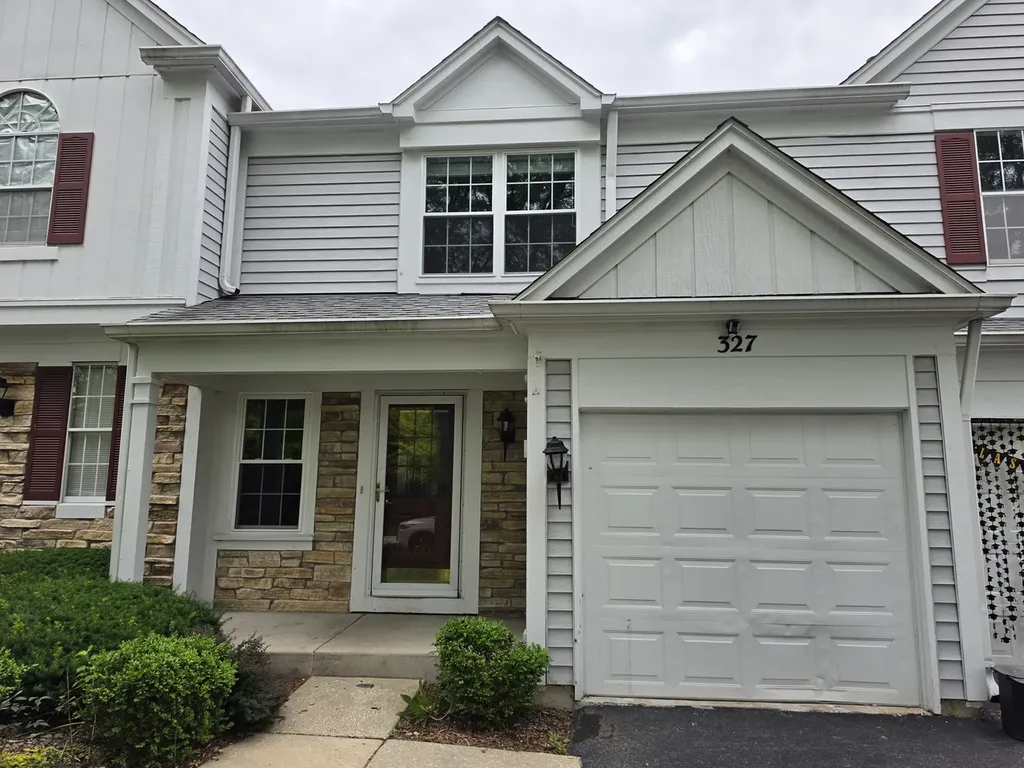 327 Shadybrook Lane Aurora IL 60504