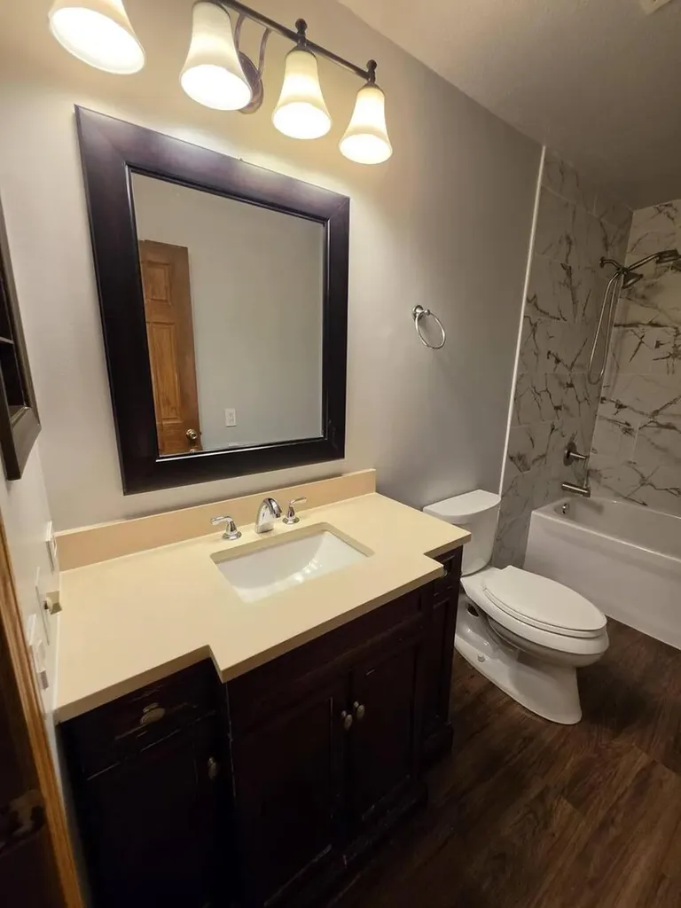 327 Shadybrook Lane Aurora IL 60504