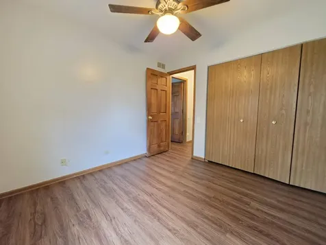 327 Shadybrook Lane Aurora IL 60504