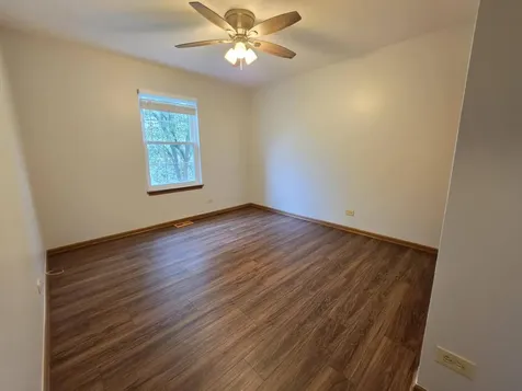 327 Shadybrook Lane Aurora IL 60504
