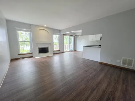 327 Shadybrook Lane Aurora IL 60504