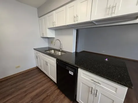 327 Shadybrook Lane Aurora IL 60504