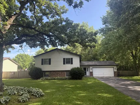 9513 Ballard Road Crystal Lake IL 60014