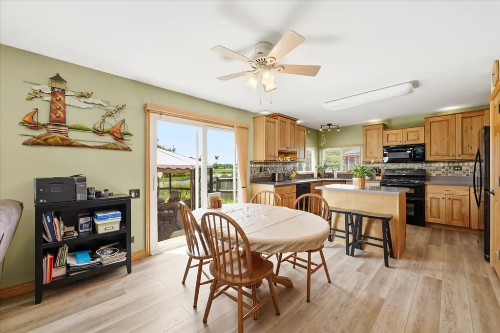 1161 Scarlet Oak Circle Aurora IL 60506