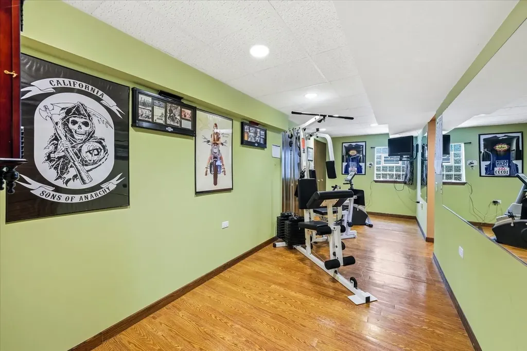 1161 Scarlet Oak Circle Aurora IL 60506