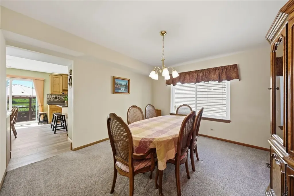 1161 Scarlet Oak Circle Aurora IL 60506