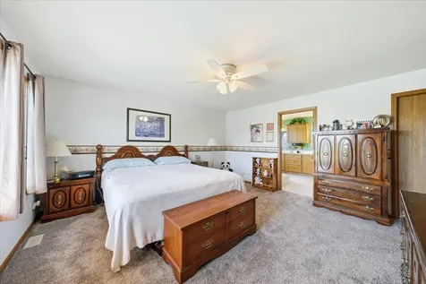 1161 Scarlet Oak Circle Aurora IL 60506
