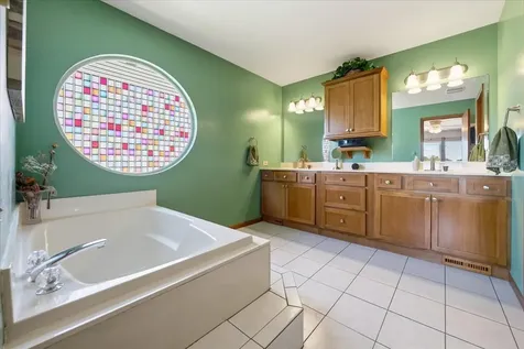 1161 Scarlet Oak Circle Aurora IL 60506