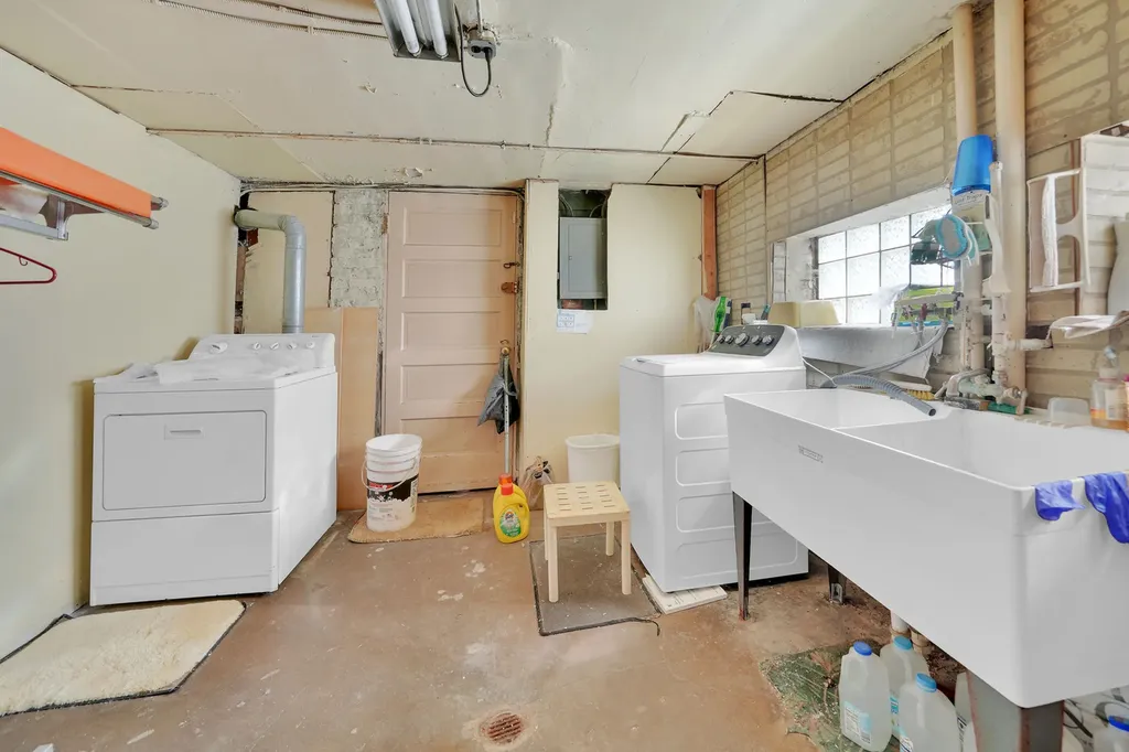 3131 North Major Avenue Chicago IL 60634
