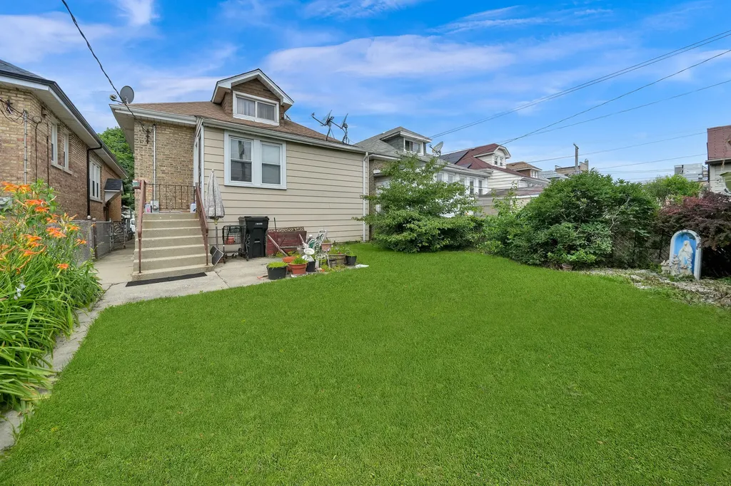 3131 North Major Avenue Chicago IL 60634