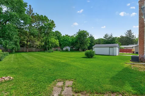 121 West 6th Street Byron IL 61010