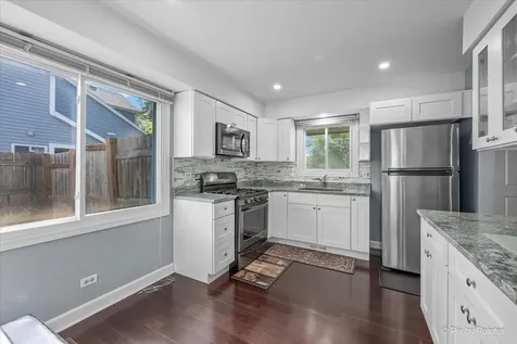 1483 North Pembroke Drive South Elgin IL 60177