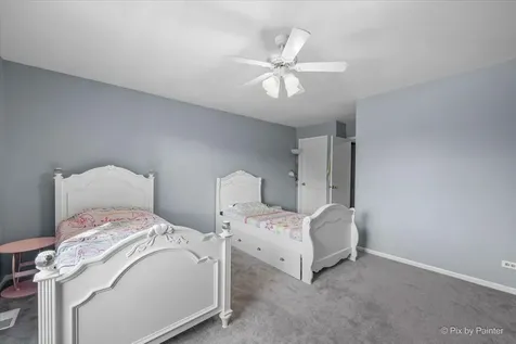1483 North Pembroke Drive South Elgin IL 60177