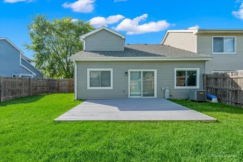 1483 North Pembroke Drive South Elgin IL 60177
