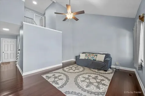 1483 North Pembroke Drive South Elgin IL 60177