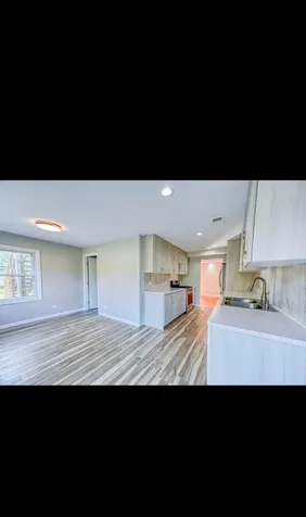1678 Farwell Avenue Des Plaines IL 60018