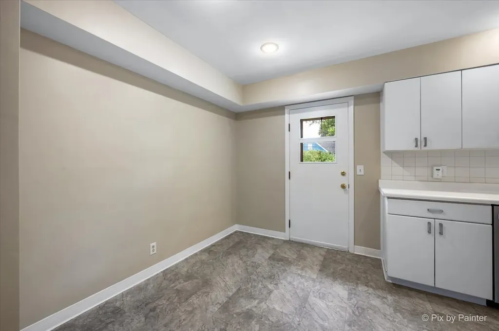 316 South Elmwood Drive Aurora IL 60506